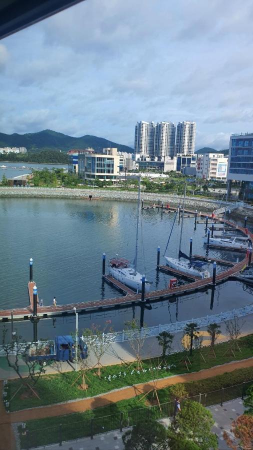 Aparthotel Lotte Castle Marina Yeosu Exterior foto